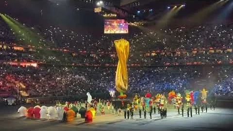 勇士险胜湖人，库里詹姆斯数据亮眼，勇士未实现横扫